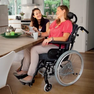 Invacare Rea Azalea Self Propelled Wheelchair - Image 3