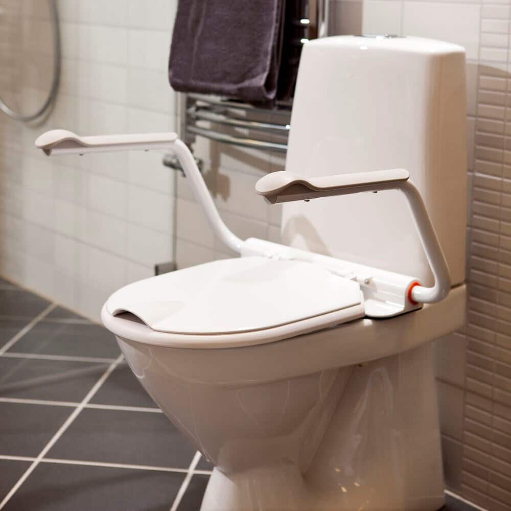 products-etac-supporter-toilet-arm-support-environment_548861
