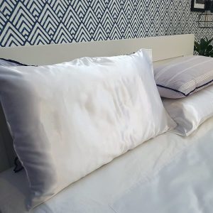 Neeki 1/2 and 1/2 Pillowcase Set